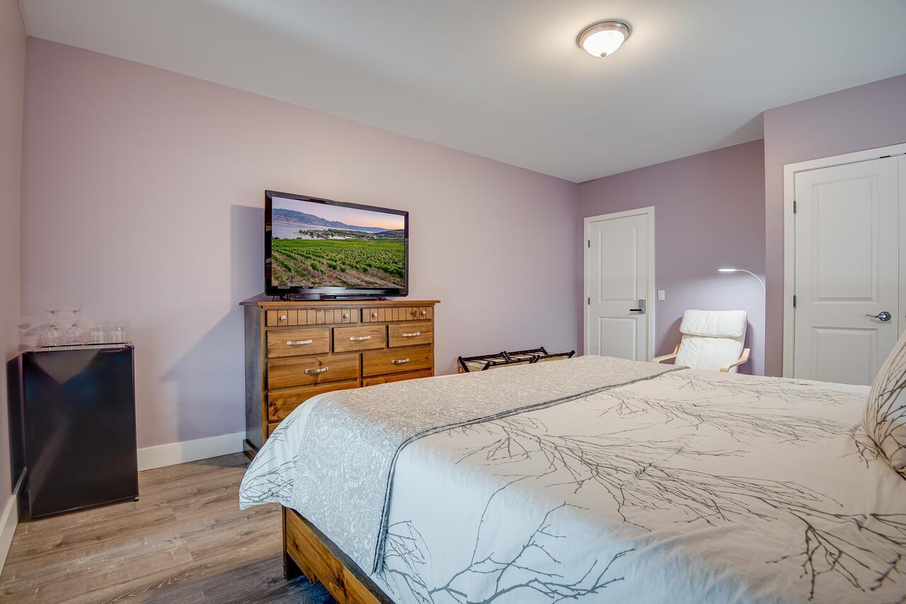 Adela'S Bed And Breakfast Вест-Келоуна Экстерьер фото